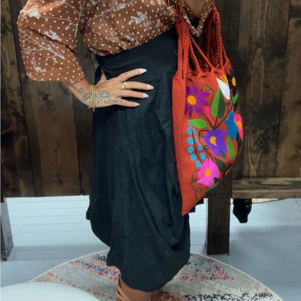 Chelsea & Theodore Black Midi Skirt